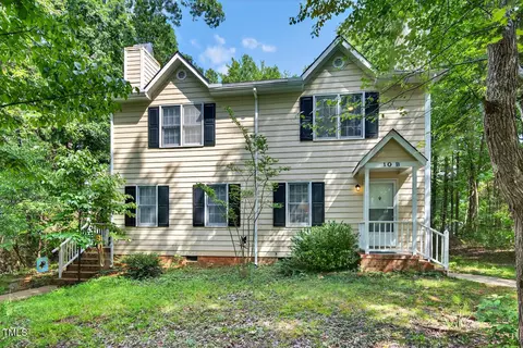 10 Tarawa Ter, Durham, NC 27705