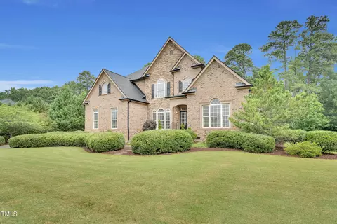216 Creststone Dr, Cary, NC 27519