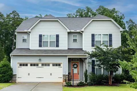102 N Porcenna Ln, Clayton, NC 27527