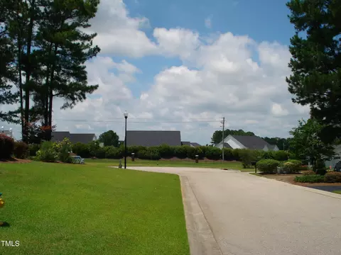 Exterior - 117 Crescent Dr, Dunn, NC 28334 photo 4 of 25