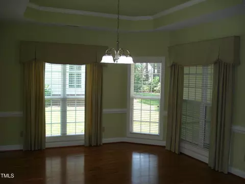 Dining - 117 Crescent Dr, Dunn, NC 28334 photo 2 of 3