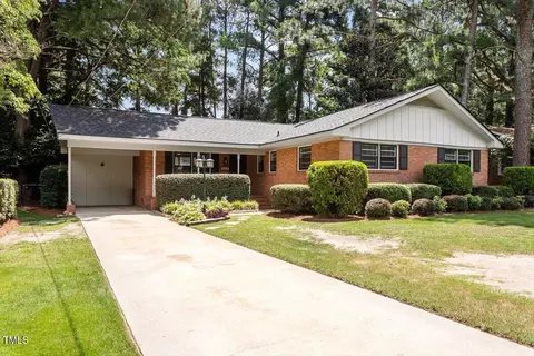 413 S Englewood Dr, Rocky Mount, NC 27804