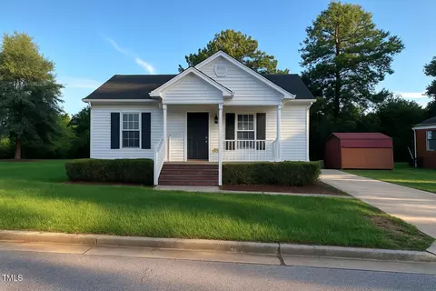1207 Davenport St, Greenville, NC 27834