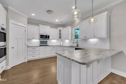 37 Crown Point Dr, Garner, NC 27529 photo 5