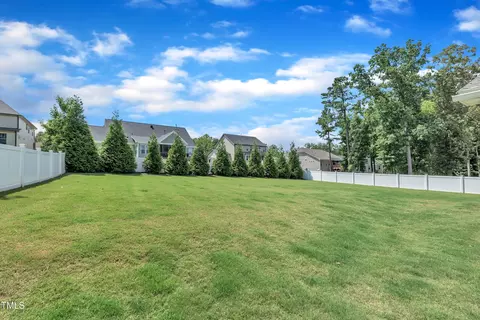 37 Crown Point Dr, Garner, NC 27529 photo 6