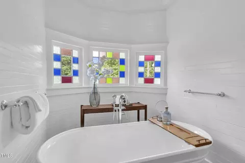 Bath - 210 E Trinity Ave, Durham, NC 27701 photo 7 of 8