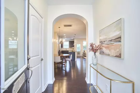 Entry Way - 21 Intuition Cir, Durham, NC 27705 photo 2 of 3