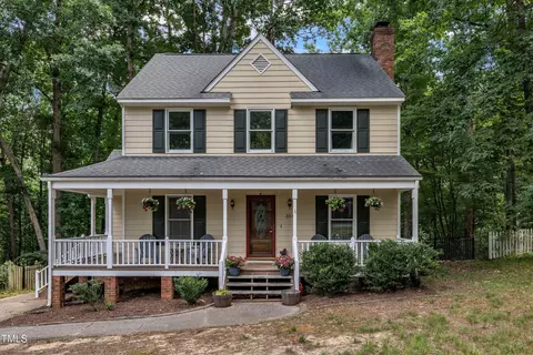 350 Amherst Creek Dr, Wake Forest, NC 27587