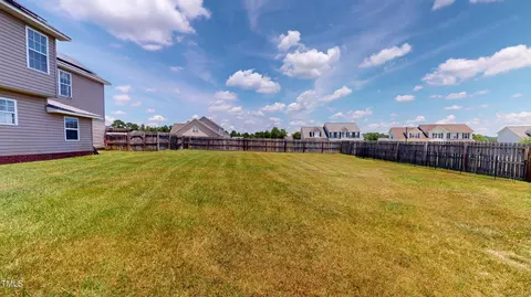 Exterior - 14 Gloucester Ct, Cameron, NC 28326 photo 4 of 18