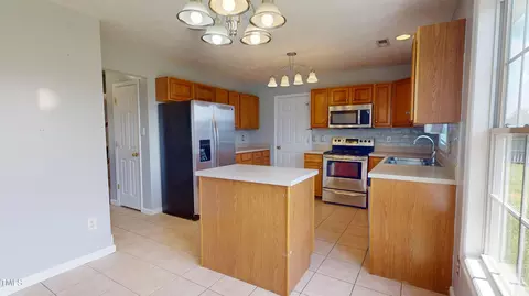 Kitchen - 14 Gloucester Ct, Cameron, NC 28326 photo 5 of 9