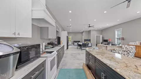 Kitchen - 4152 Boyd Wright Rd, Burlington, NC 27215 photo 5 of 5