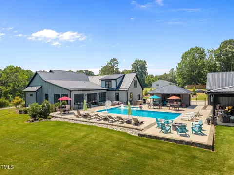 Exterior - 4152 Boyd Wright Rd, Burlington, NC 27215 photo 4 of 10