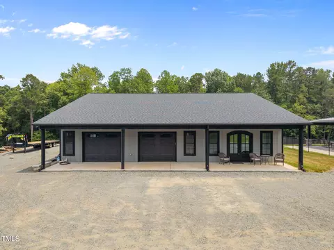 Exterior - 4152 Boyd Wright Rd, Burlington, NC 27215 photo 7 of 10