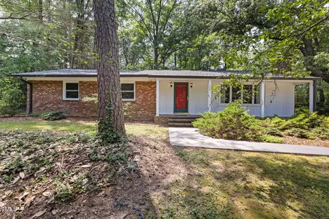 700 Tinkerbell Rd, Chapel Hill, NC 27517