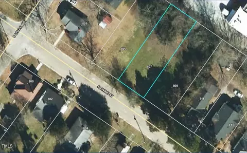 807 E Divine St, Dunn, NC 28334 photo 1