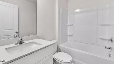 Bath - 200 Holmes Corner Dr, Smithfield, NC 27577 photo 2 of 2