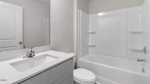 Bath - 204 Holmes Corner Dr, Smithfield, NC 27577 photo 2 of 2