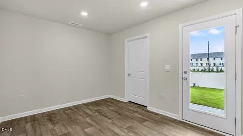Entry Way - 204 Holmes Corner Dr, Smithfield, NC 27577 photo 6 of 6