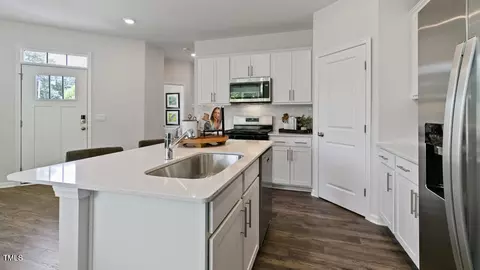1925 Hinesley Dr, Durham, NC 27703 photo 9