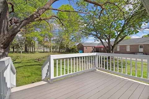 Exterior - 400 E Townsend St, Dunn, NC 28334 photo 4 of 7