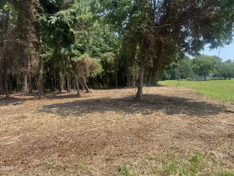 621 Partin Rd, Dunn, NC 28334 photo 3