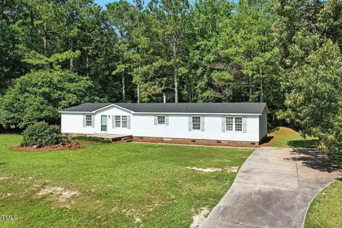 6833 Bristle Bark Ct, Wendell, NC 27591