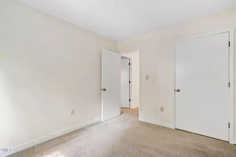 Bedroom - 15 Willow Bridge Dr, Durham, NC 27707 photo 5 of 7