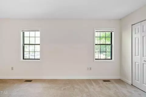 Bedroom - 15 Willow Bridge Dr, Durham, NC 27707 photo 1 of 7