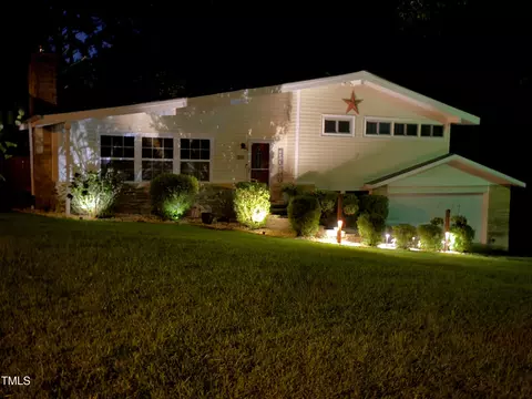 Exterior - 100 Hillcrest Dr, Smithfield, NC 27577 photo 4 of 5