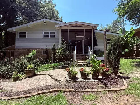 Exterior - 100 Hillcrest Dr, Smithfield, NC 27577 photo 3 of 5