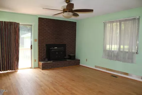 5214 Stanley Rd, Durham, NC 27704 photo 9