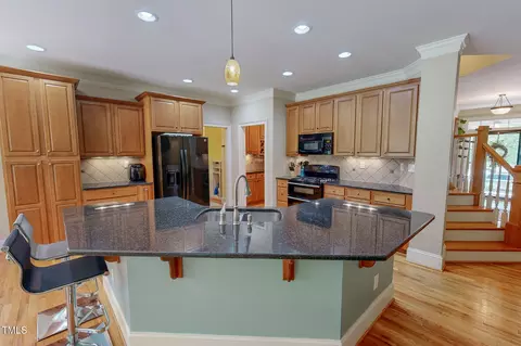 Kitchen - 4 Springtree Cir, Durham, NC 27712 photo 4 of 6