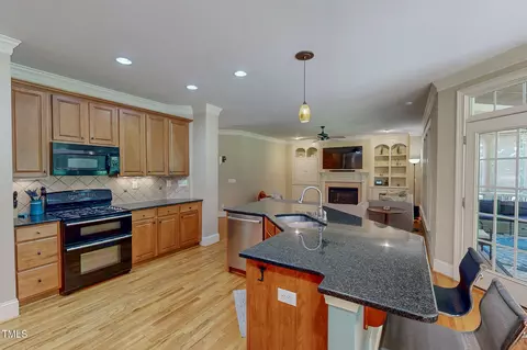 Kitchen - 4 Springtree Cir, Durham, NC 27712 photo 3 of 6