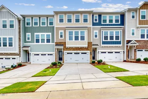 2721 Hunter Woods Dr # 565, Apex, NC 27502