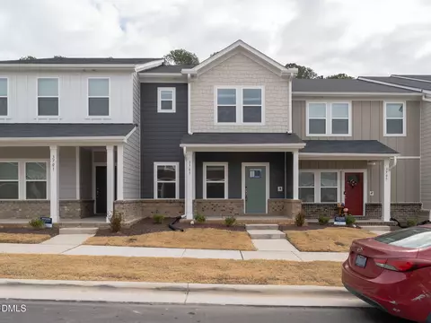 3703 Rosebush Dr, Zebulon, NC 27597
