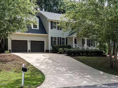 4032 Brook Cross Dr, Apex, NC 27539