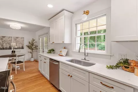6311 Brandywine Rd, Raleigh, NC 27607 photo 5