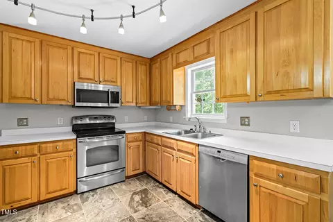Kitchen - 3104 Eric St, Willow Spring, NC 27592 photo 3 of 6