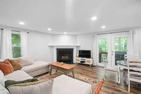 7286 Shellburne Dr, Raleigh, NC 27612 photo 8