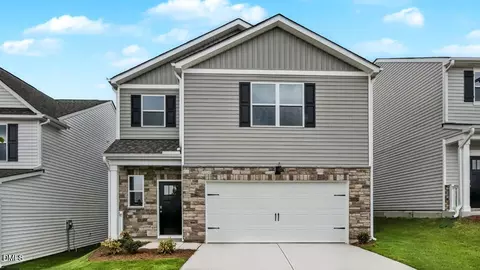 155 Chapel St, Fuquay Varina, NC 27526