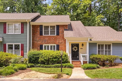 1563 Laureldale Dr, Raleigh, NC 27609