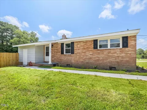 5129 Raynor Rd, Garner, NC 27529