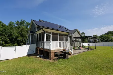 Exterior - 320 Belve Dr, Garner, NC 27529 photo 3 of 5