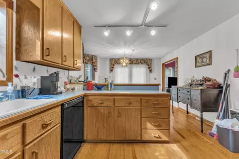Kitchen - 128 Chris Ct, Garner, NC 27529 photo 4 of 5