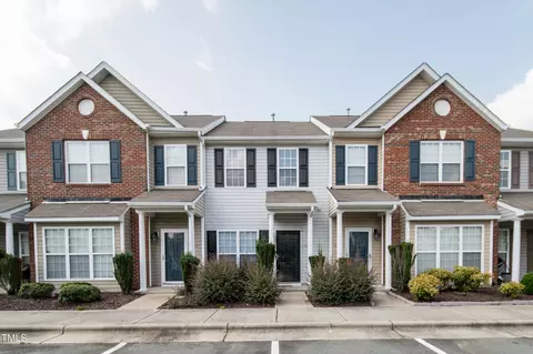6821 Derby Run Dr, Whitsett, NC 27377