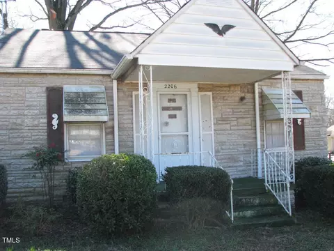 2206 E Club Blvd, Durham, NC 27704
