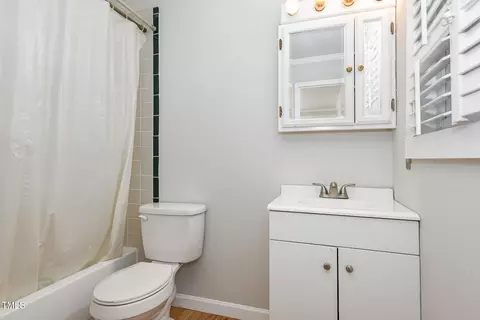Bath - 5807 Craig Rd, Durham, NC 27712 photo 2 of 2