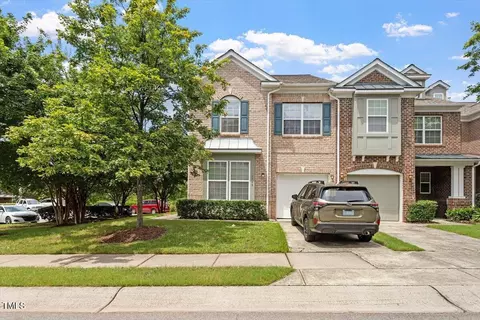 1742 Whirlaway Ct, Cary, NC 27519