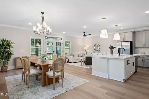 Dining - 703 E Markham Ave, Durham, NC 27701 photo 1 of 2