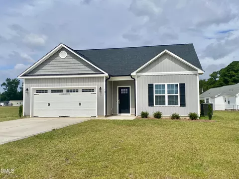 101 Talton Estates Dr, Pikeville, NC 27863